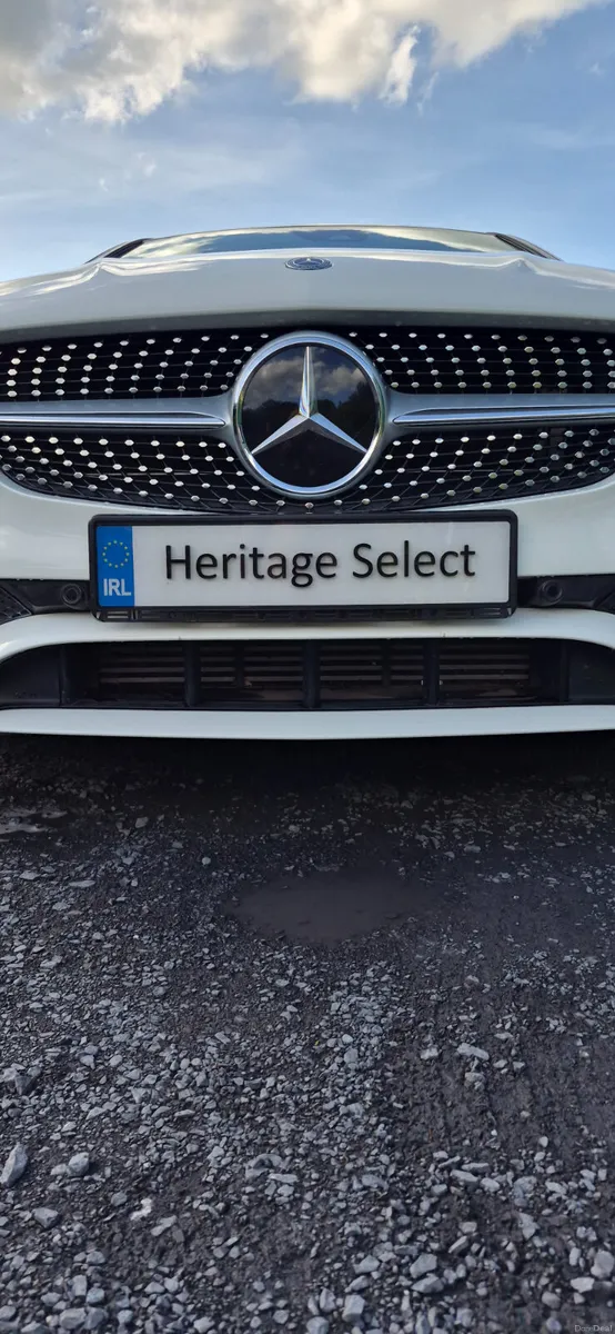 MERCEDES BENZ CLA 180 AMG SPORT - Image 4