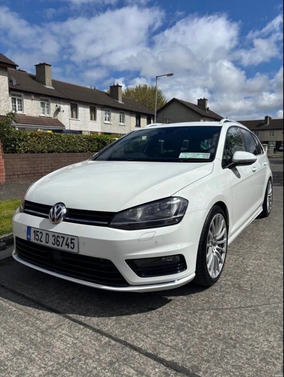 2015 VW Golf R-line DSG Estate - Image 1