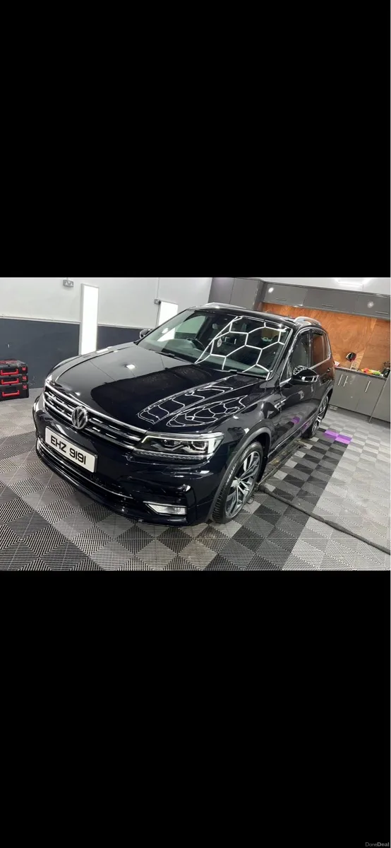Volkswagen Tiguan - Image 1