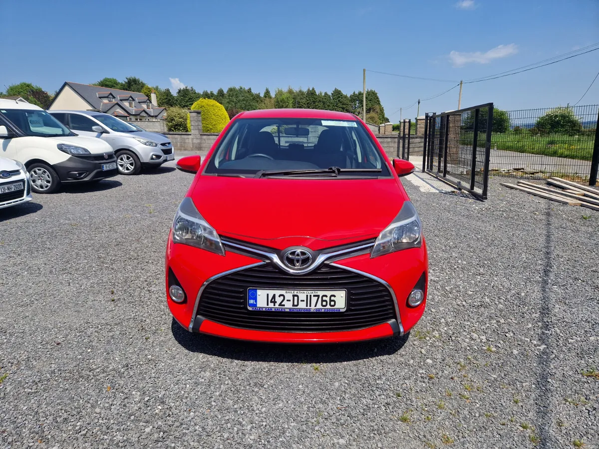 142 TOYOTA YAIRS 1.0 SOL...FACELIFT... - Image 2
