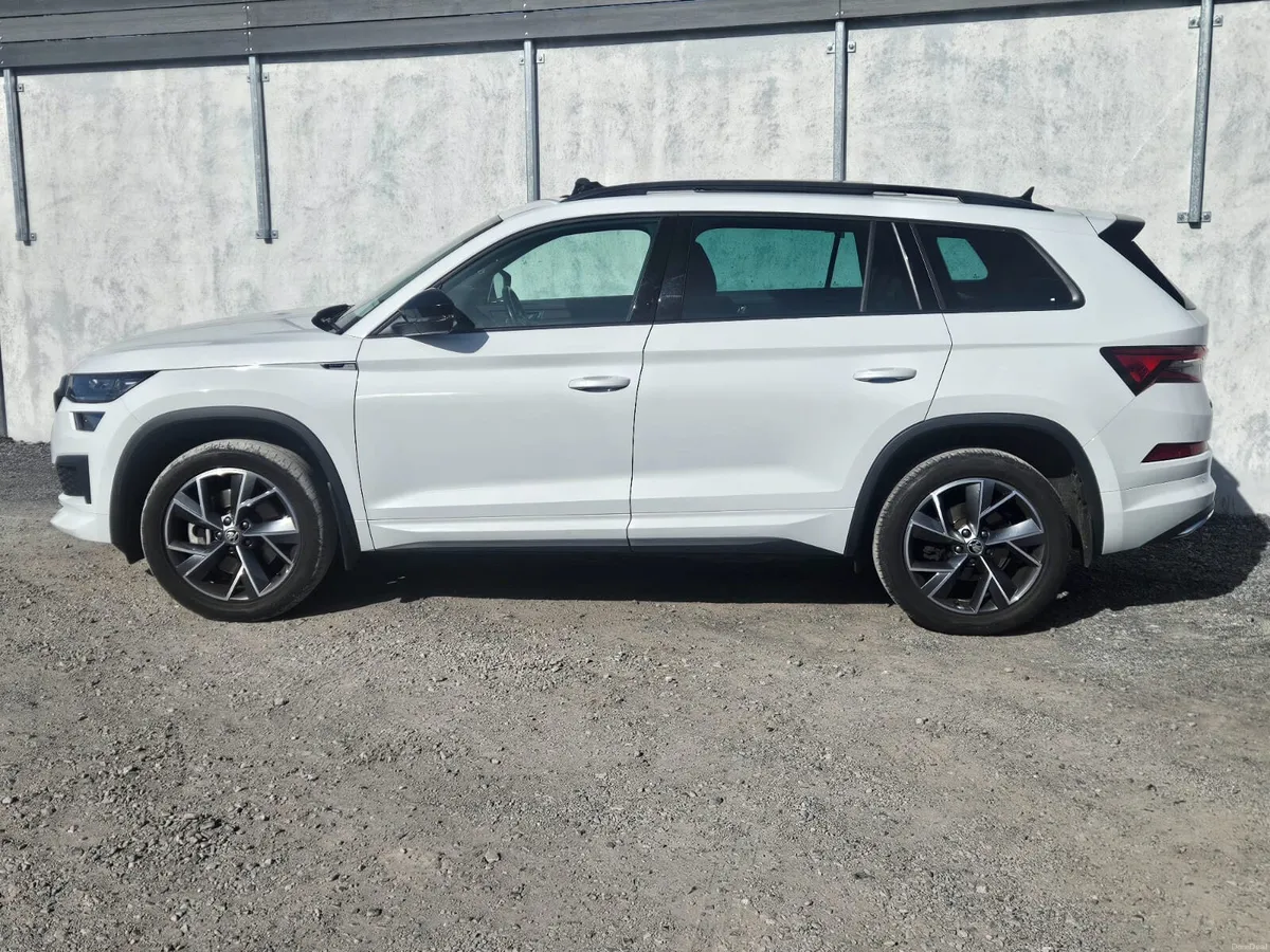 24 SKODA KODIAQ SPORTLINE - Image 3