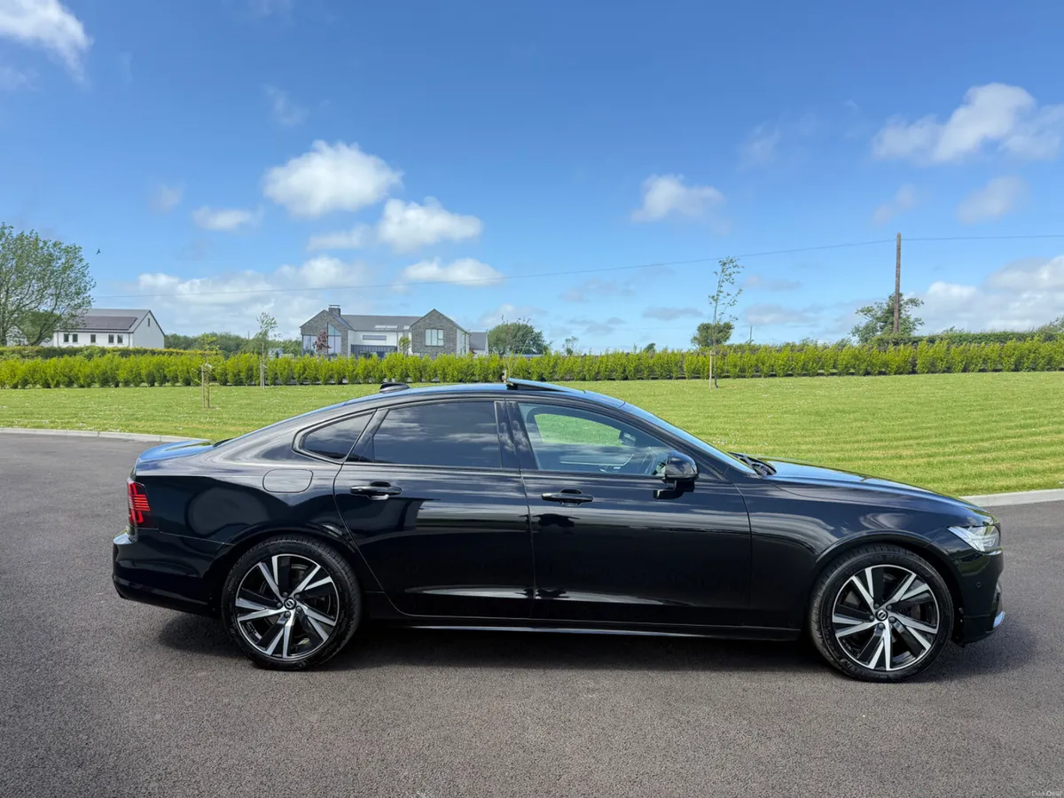 211 Volvo S90 T8 R Design AWD - Image 3