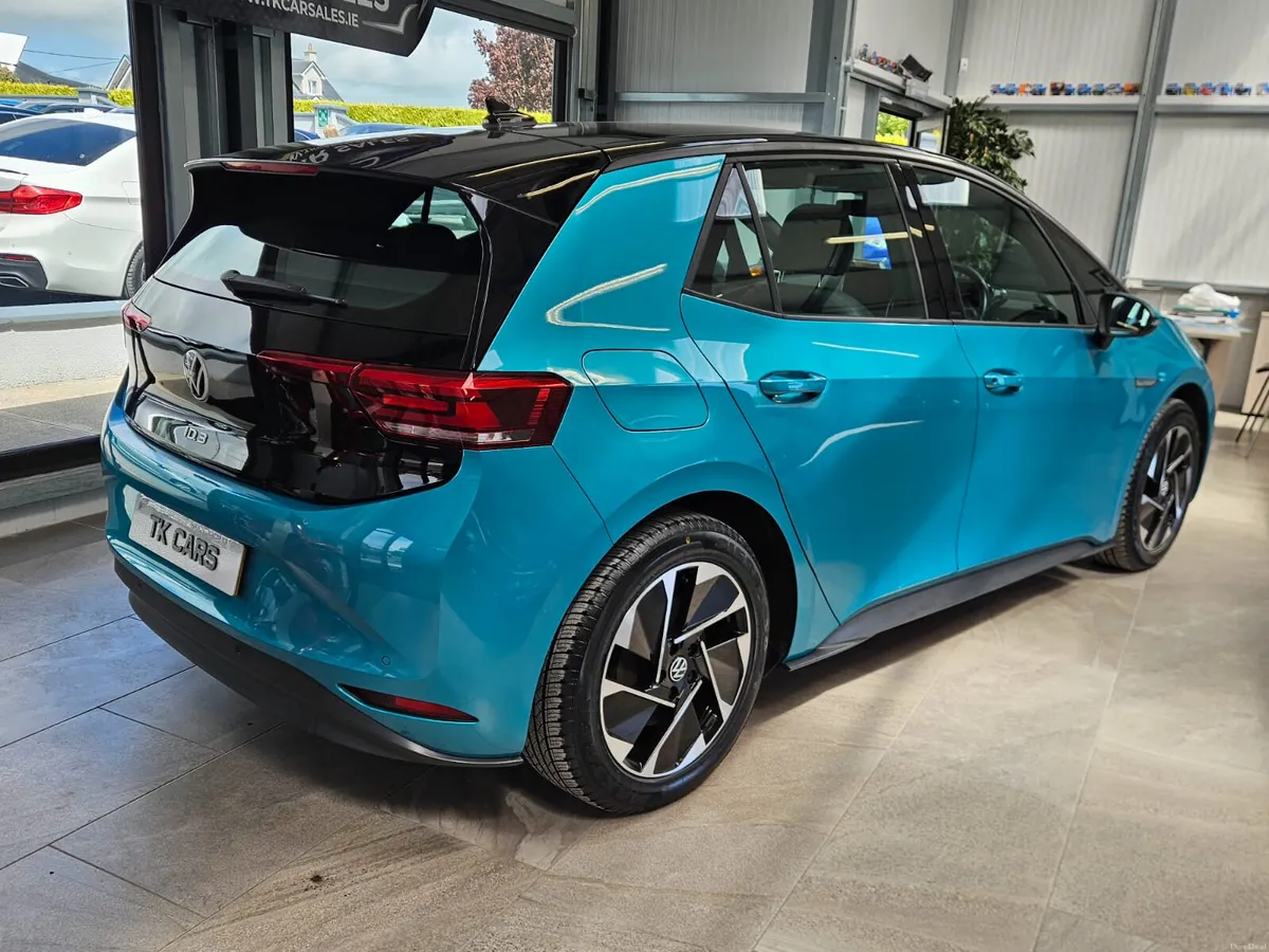 22 VOLKSWAGEN I.D3 LIFE 58 kWh - Image 2
