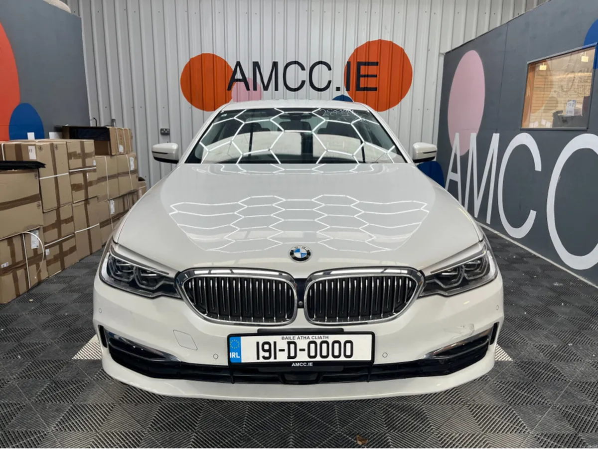 BMW 5-Series 2019 BMW 523D LUXURY 2.0 AUTOMATIC / - Image 5