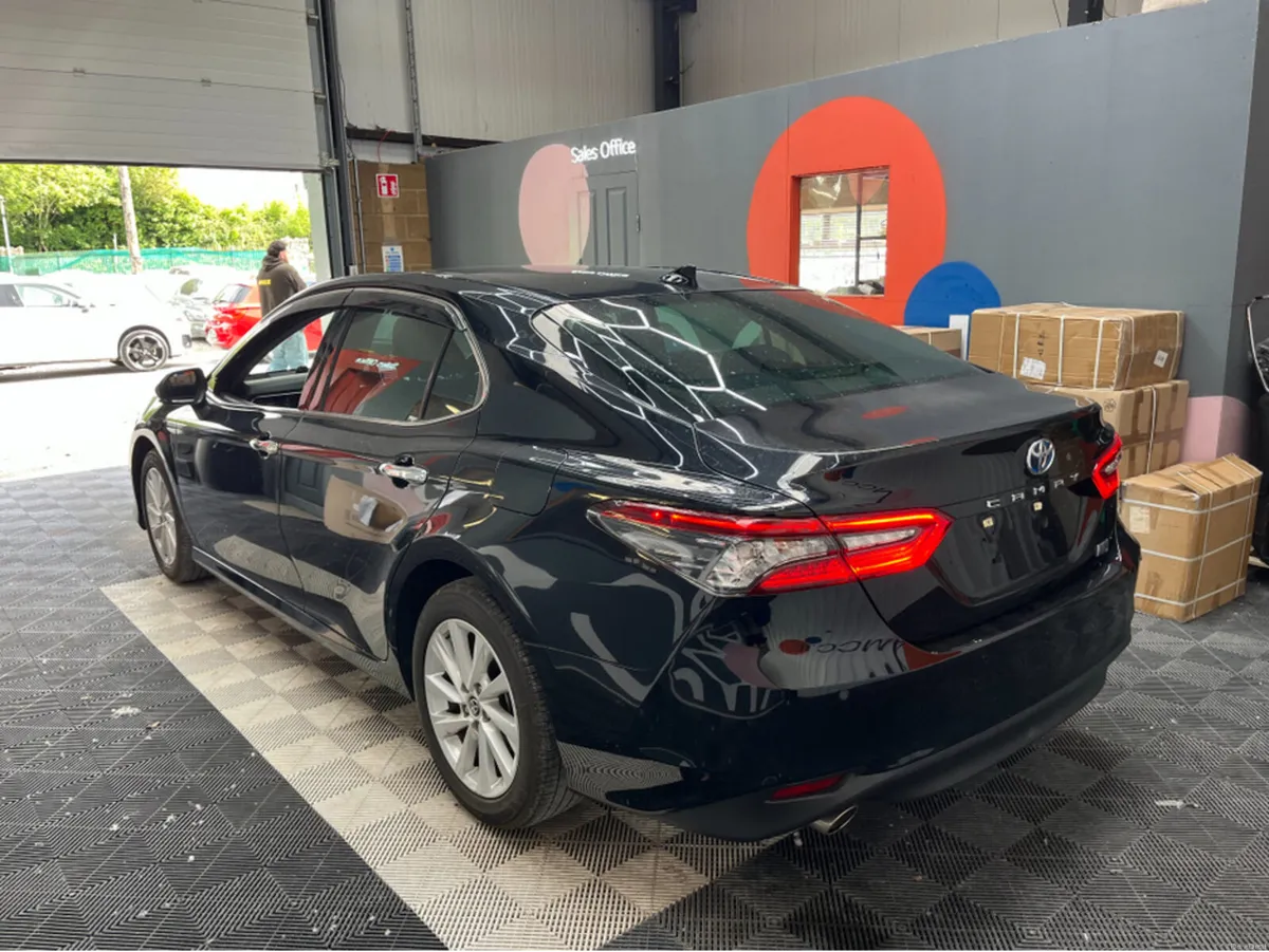 Toyota Camry 2022 TOYOTA CAMRY G 2.5 AUTOMATIC / C - Image 4