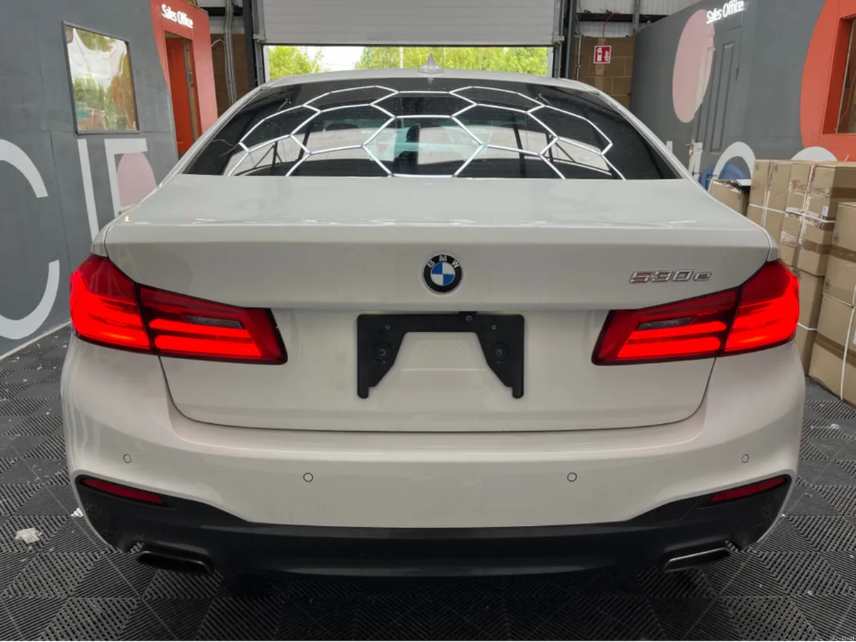 BMW 5-Series 2019 BMW 530E 2.0 AUTOMATIC / CRUISE - Image 3