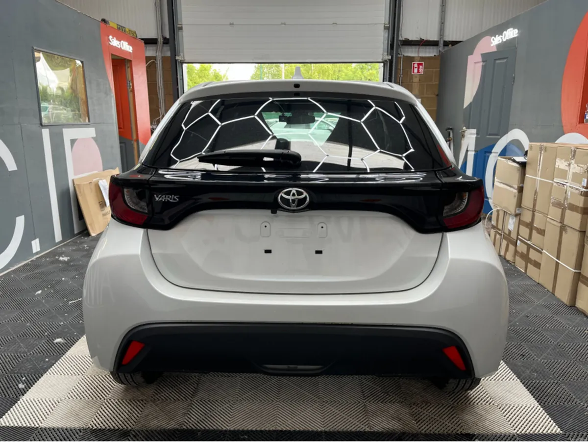 Toyota Yaris 2022 TOYOTA YARIS X 1.0 AUTOMATIC / R - Image 3