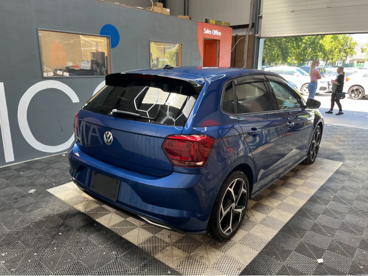 Volkswagen Polo 2019 VOLKSWAGEN POLO TSI R LINE 1. - Image 2