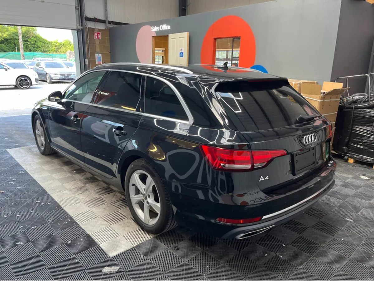 Audi A4 2019 AUDI A4 AVANTE 35TFS SPORT 1.4 AUTOMA - Image 4