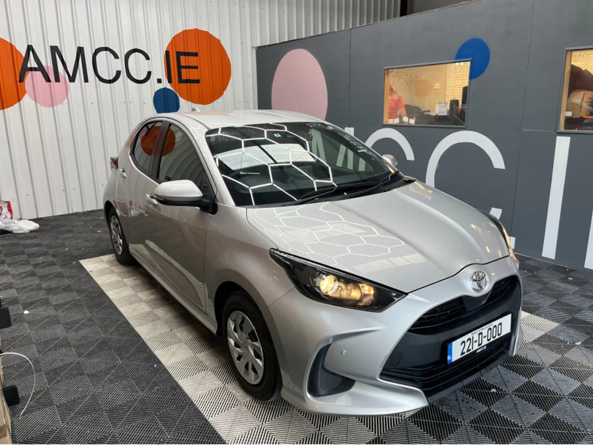 Toyota Yaris 2022 TOYOTA YARIS X 1.0 AUTOMATIC / R - Image 1