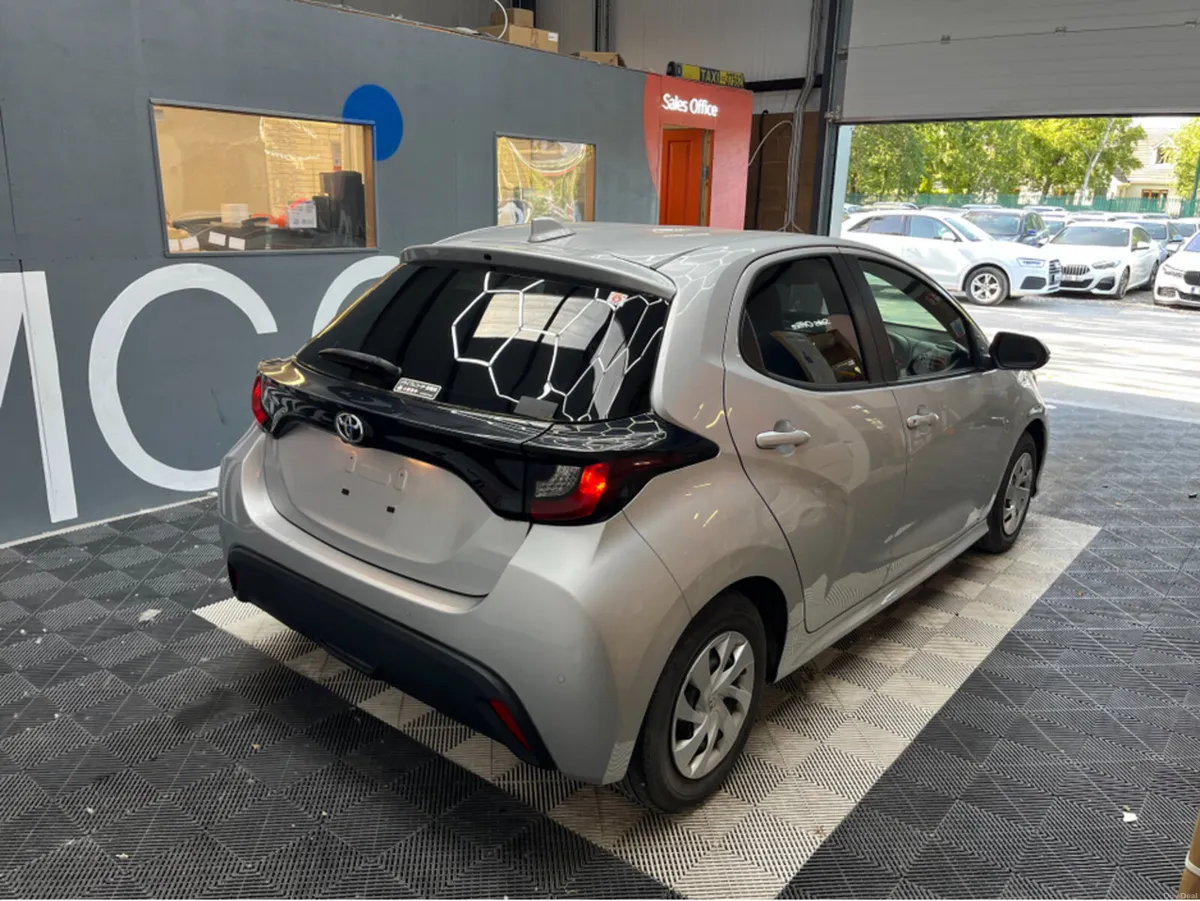 Toyota Yaris 2022 TOYOTA YARIS X 1.0 AUTOMATIC / R - Image 2