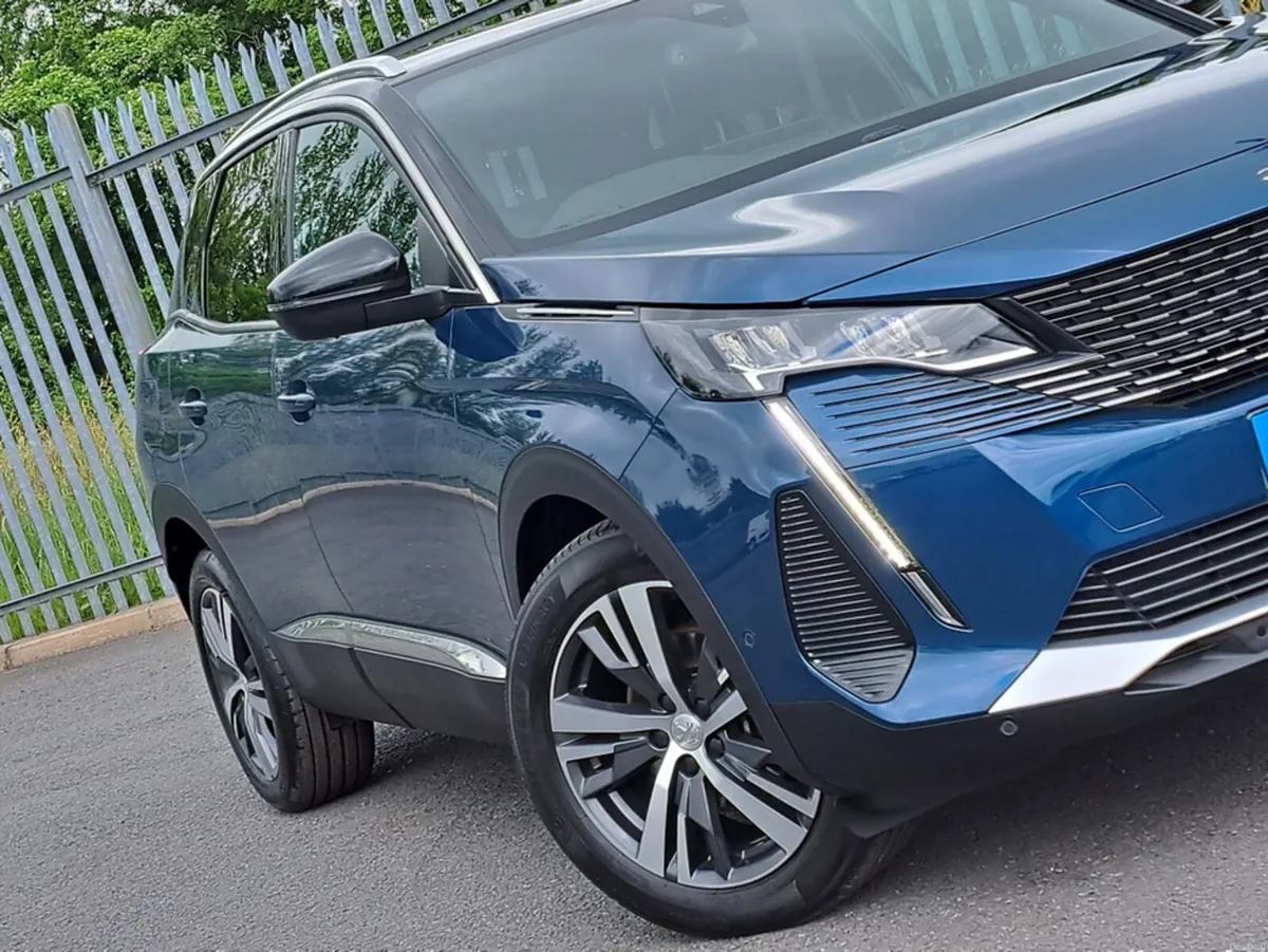Peugeot 3008 ALLURE PREMIUM 1.5TD 130BHP 8 SPEED A - Image 6