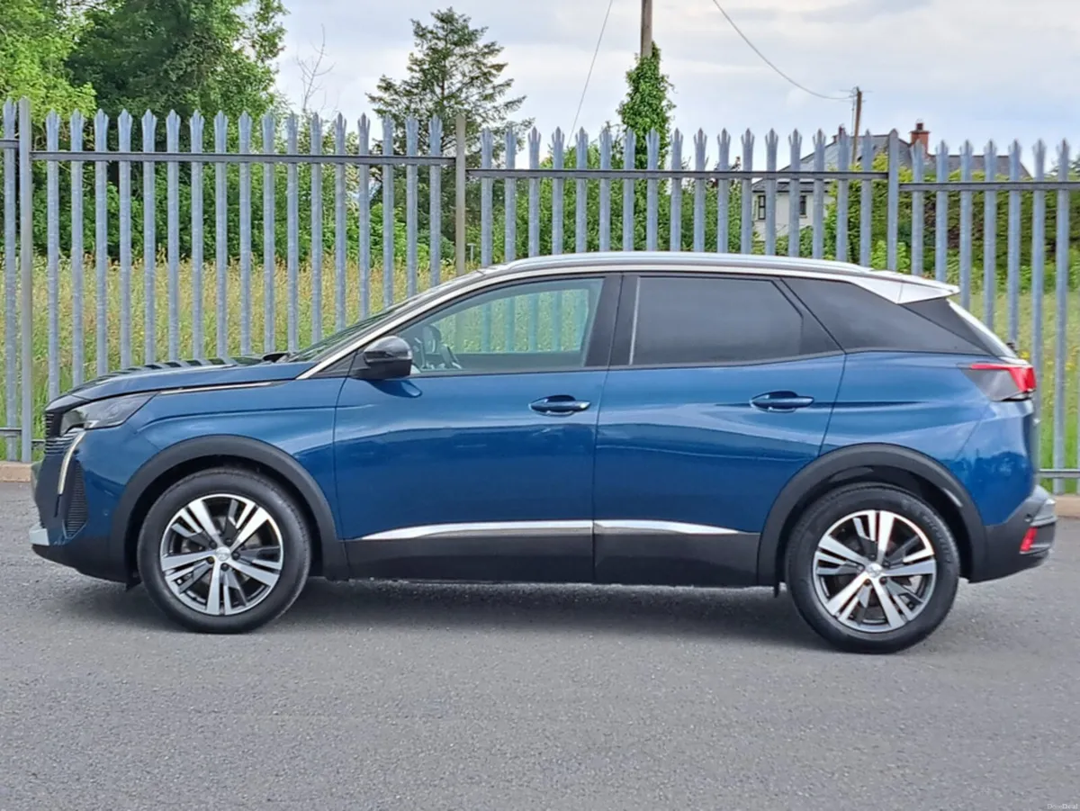 Peugeot 3008 ALLURE PREMIUM 1.5TD 130BHP 8 SPEED A - Image 4