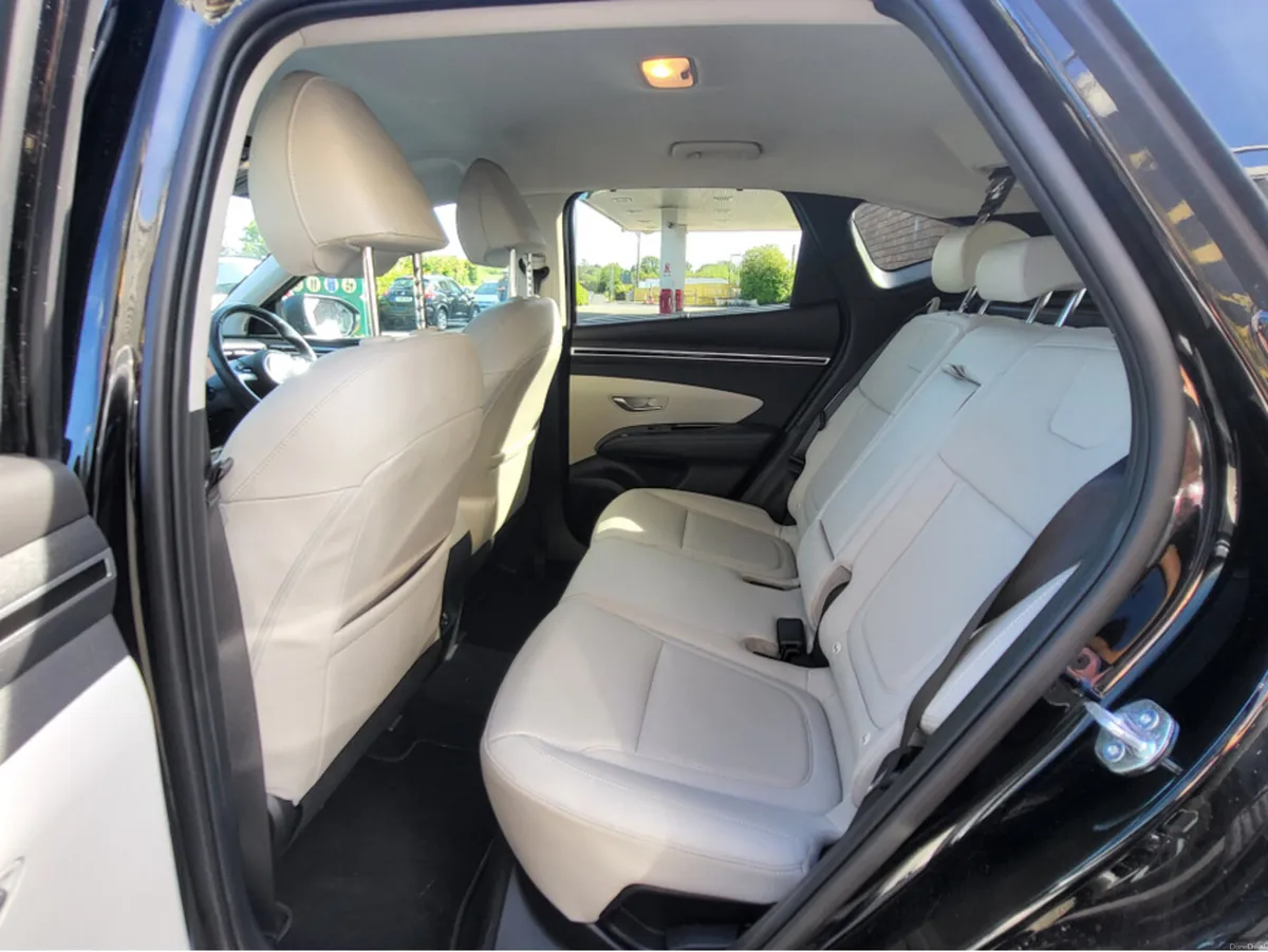 Hyundai Tucson IX35 EXECUTIVE PLUS 5DR - Image 4