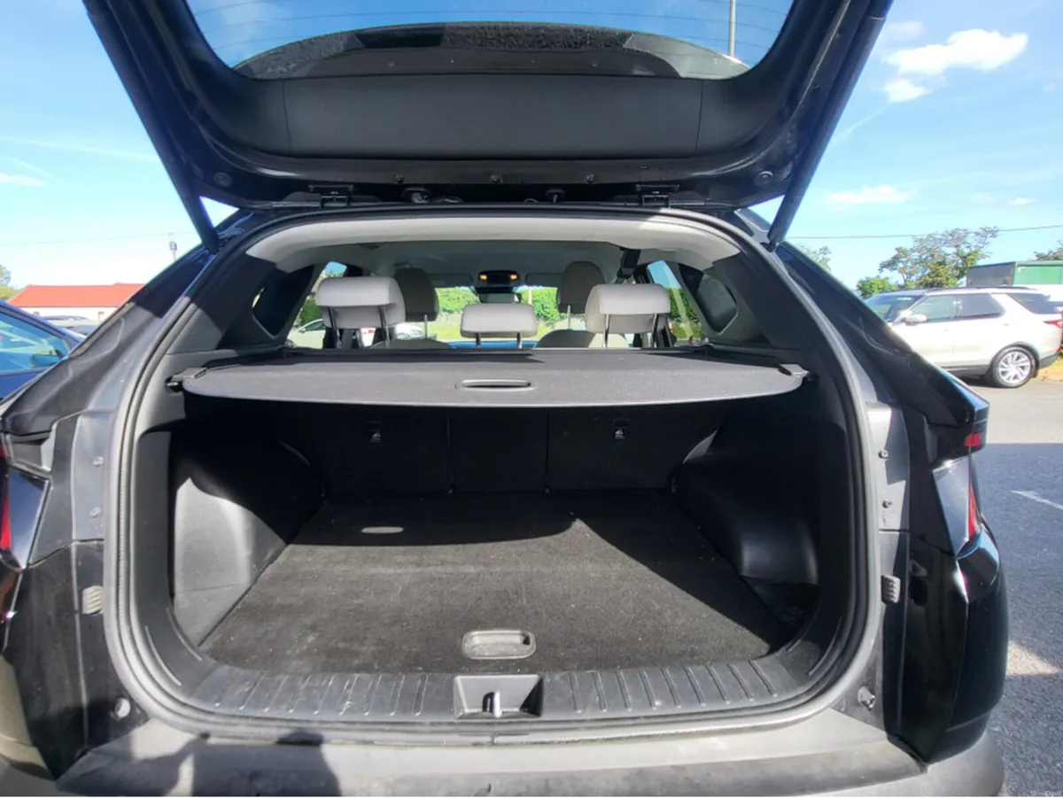 Hyundai Tucson IX35 EXECUTIVE PLUS 5DR - Image 3