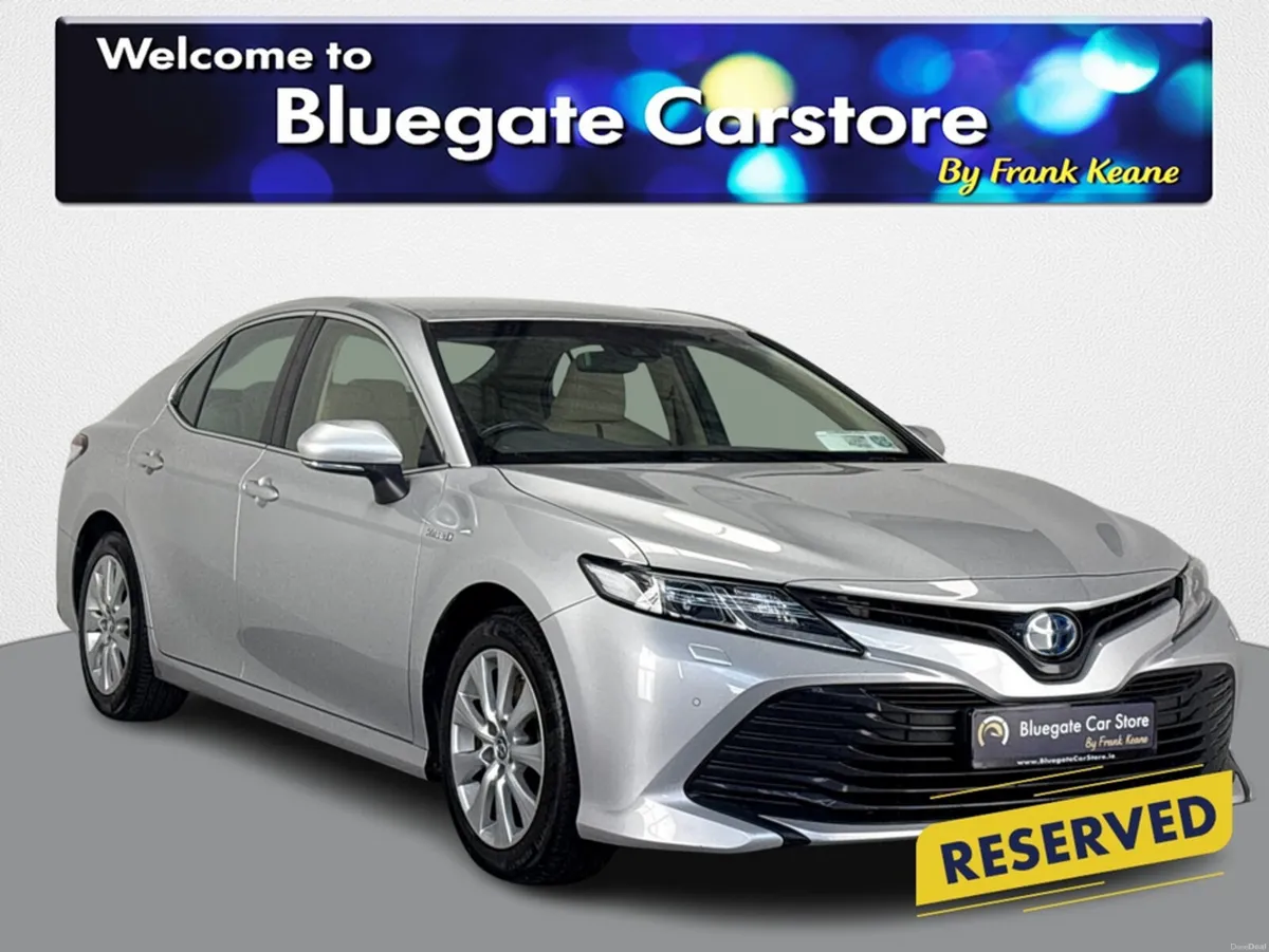 Toyota Camry HYBRID SOL*Digital Dash**Touchscreen - Image 1