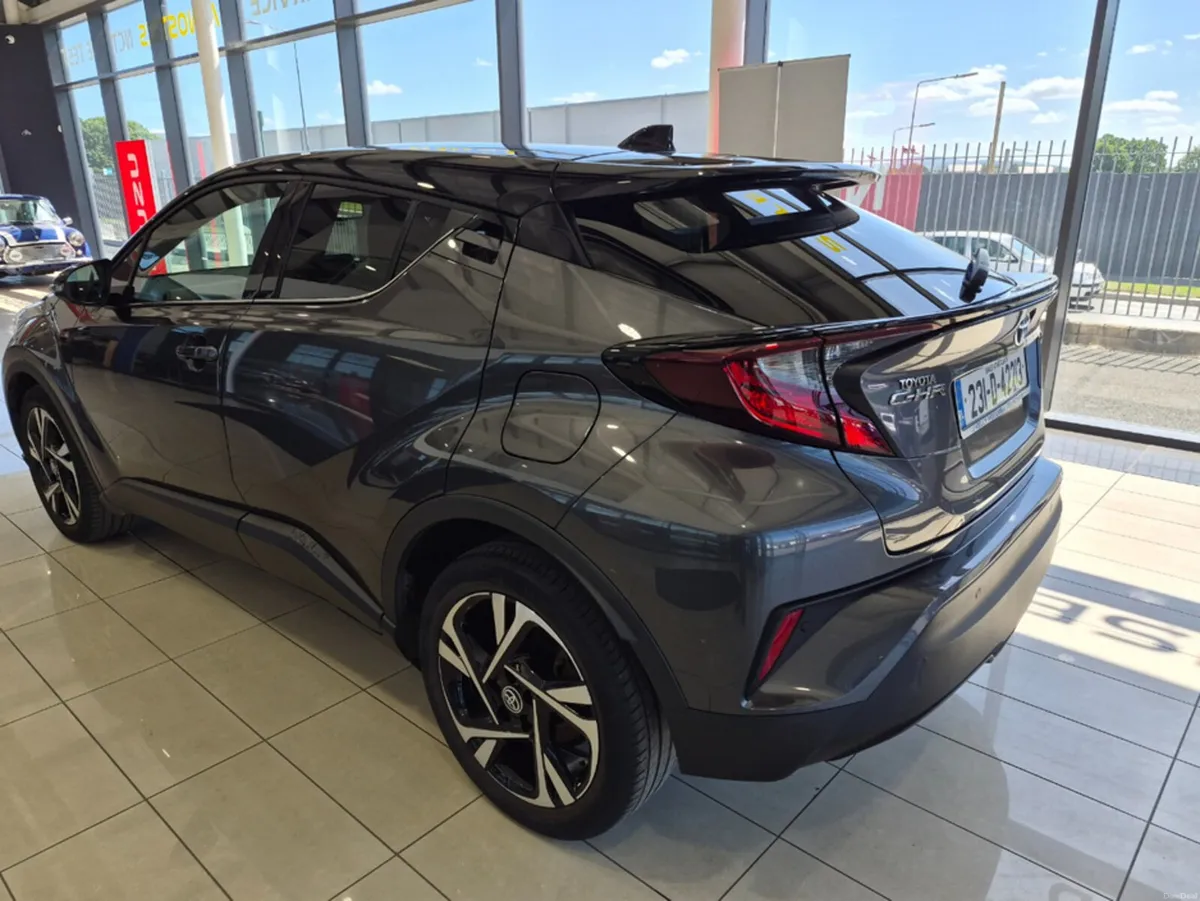 Toyota C-HR HYBRID SPORT BI-TONE 4DR - Image 4