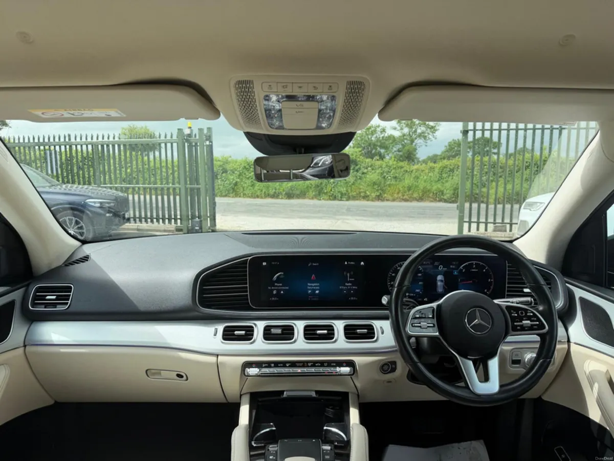 Mercedes-Benz GLE 300 D 4MATIC 5 5DR A AUTO - Image 3