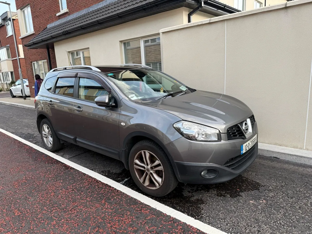 Nissan Qashqai + 2, seven seater, silver grey - Image 3