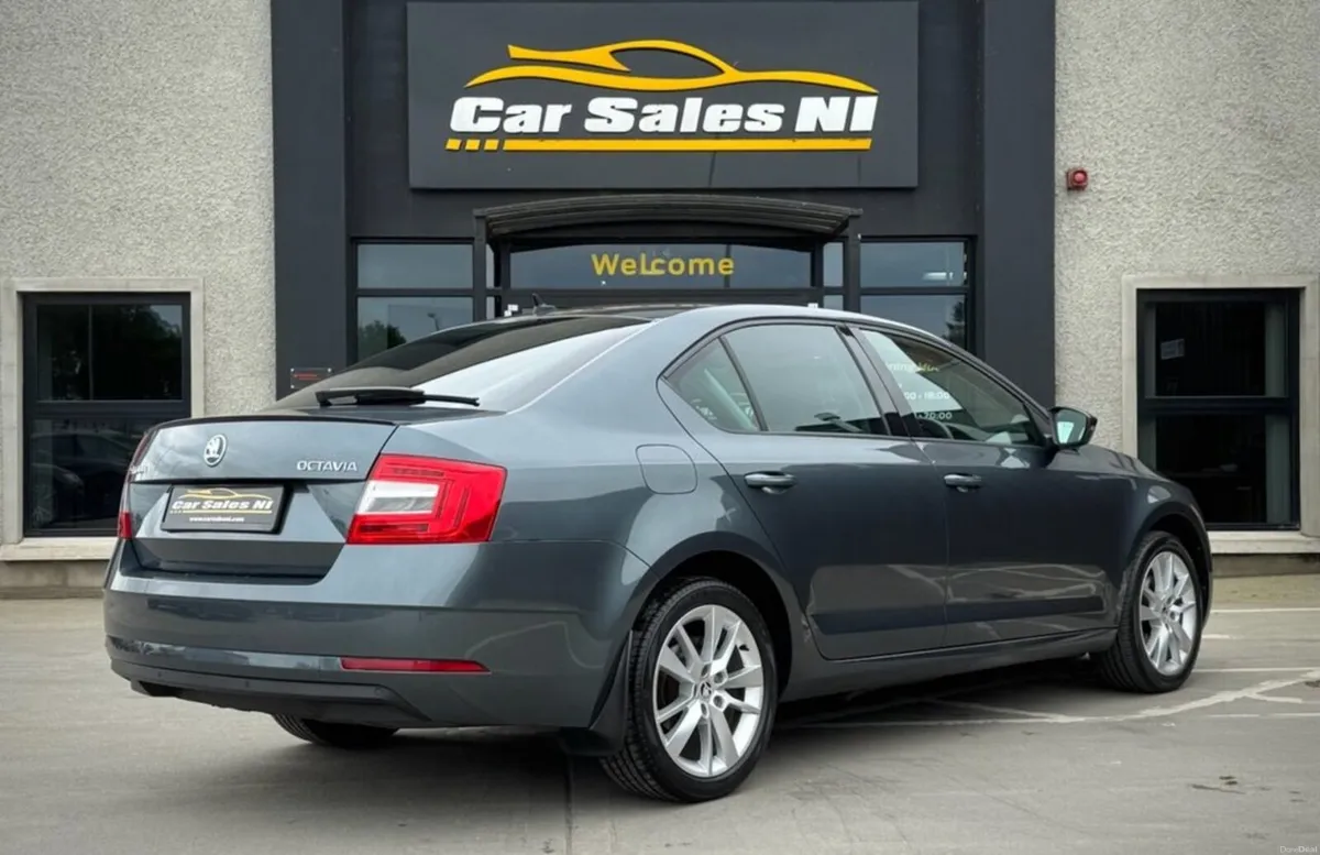 1.5 TSI GPF ACT SE L Hatchback 5dr Petrol Manual E - Image 3