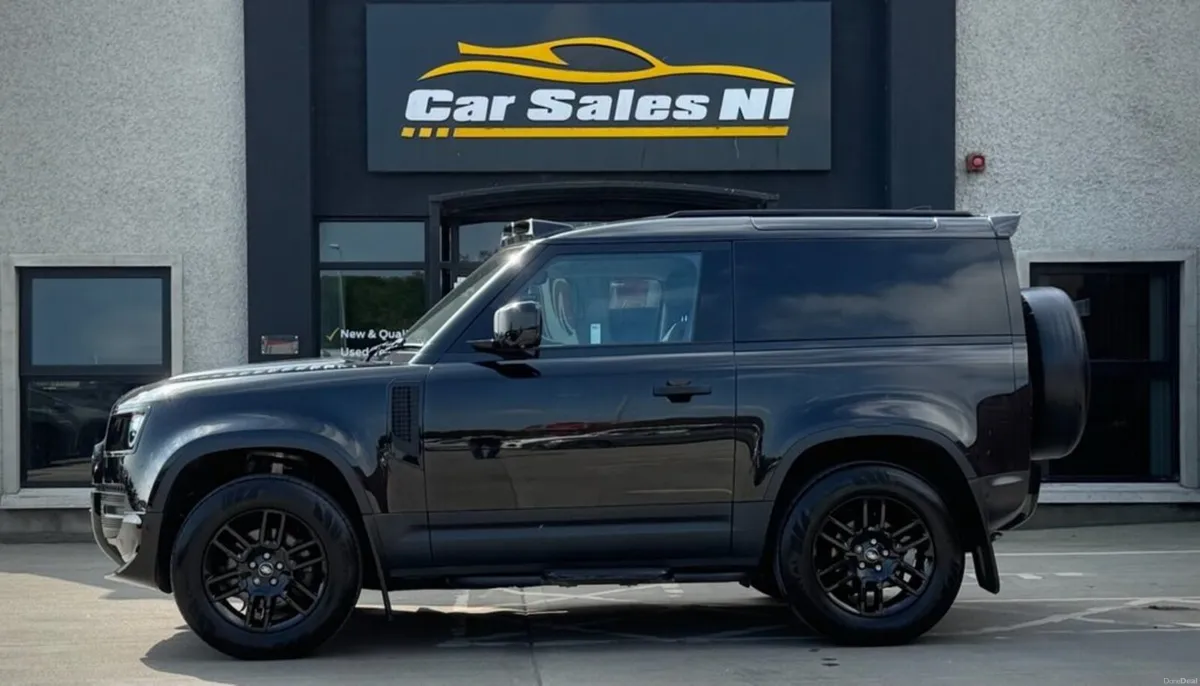 3.0 D250 MHEV Hard Top SUV 3dr Diesel Auto 4WD SWB - Image 4