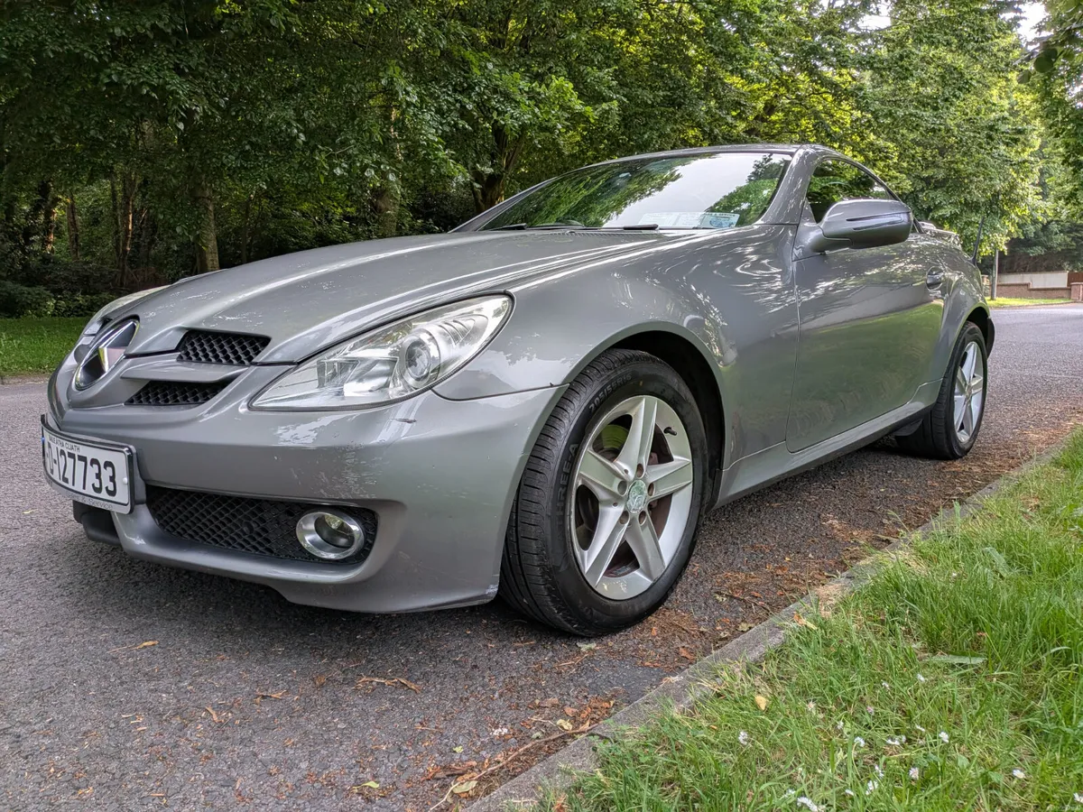 2010 Mercedes-Benz SLK Automatic - Image 2