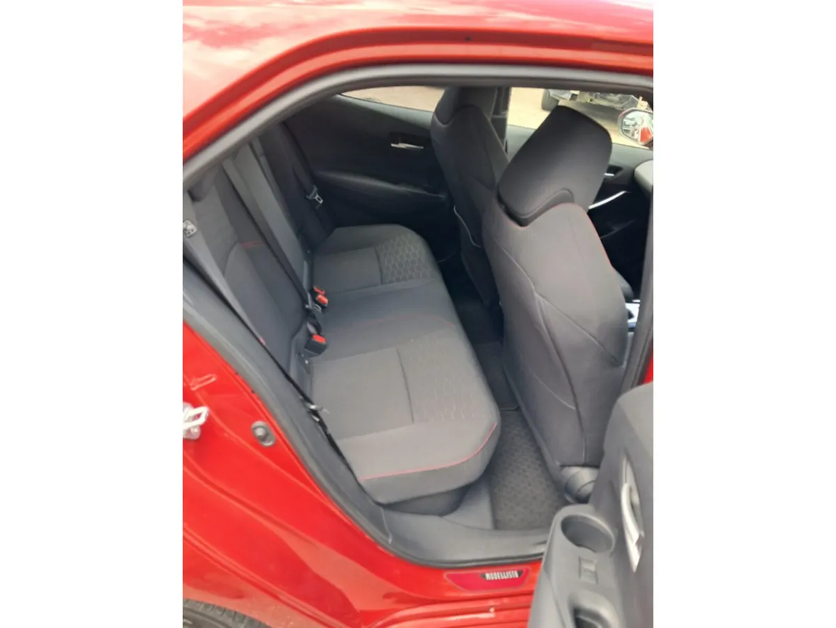 Toyota Corolla 2018 Toyota Corolla GZ - Image 3