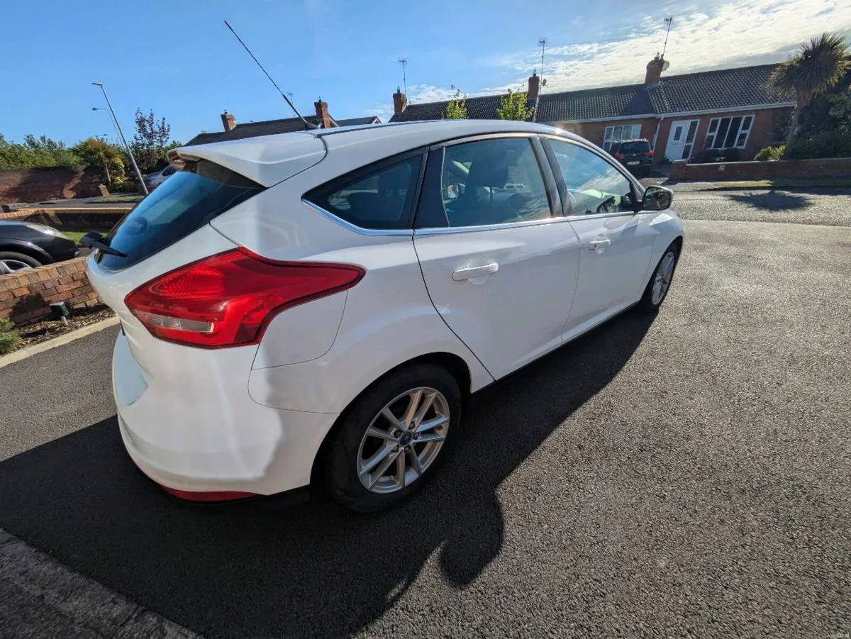 Ford Focus Zetec 1.6Diesel 115hp - Image 3