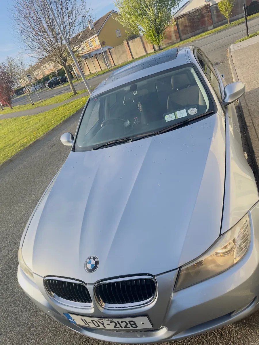 BMW 320 - Image 3