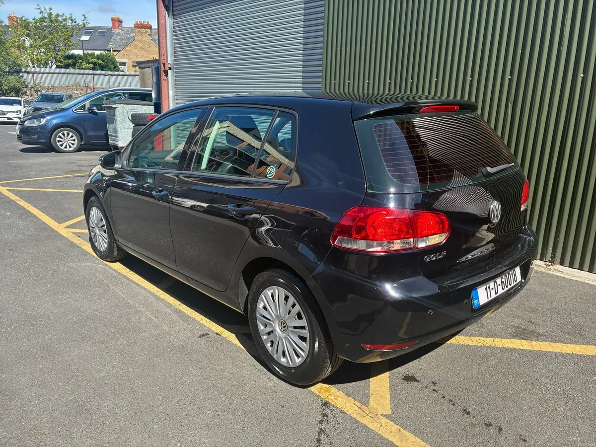 Volkswagen Golf - Image 4