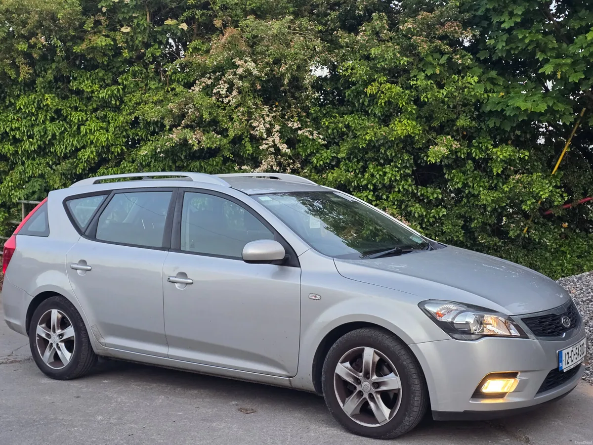 €1333 Kia Ceed 2012 diesel nct&tax ⛽️  €1333 - Image 2