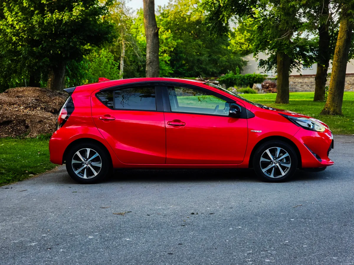 2019 Toyota Aqua 1.5 Petrol Hybrid Auto Top Spec - Image 3