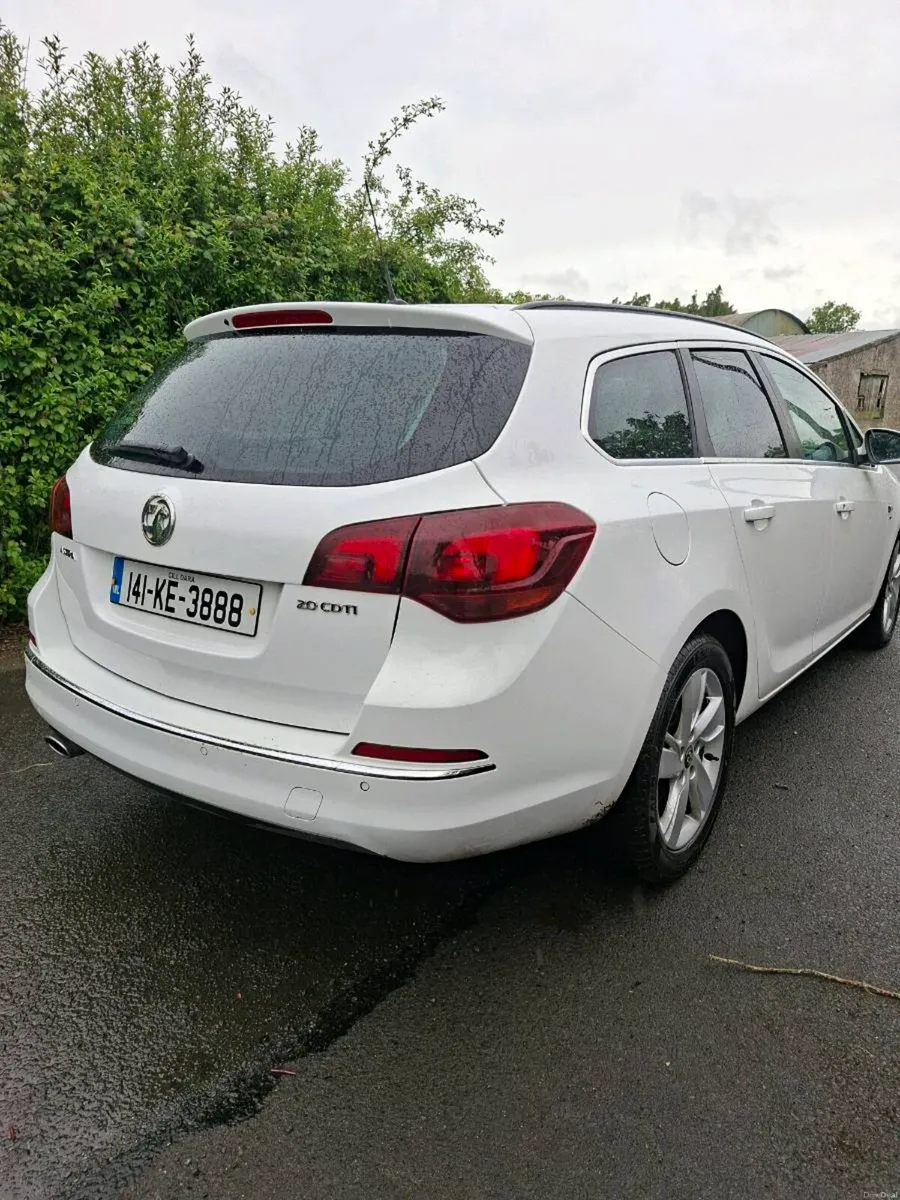 OPEL ASTRA ESTATE SRI 2014 NEW NCT ONLY 150KM - Image 4