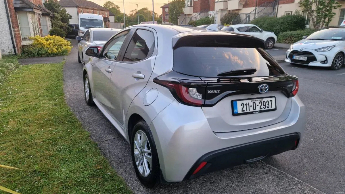 Toyota yaris - Image 4