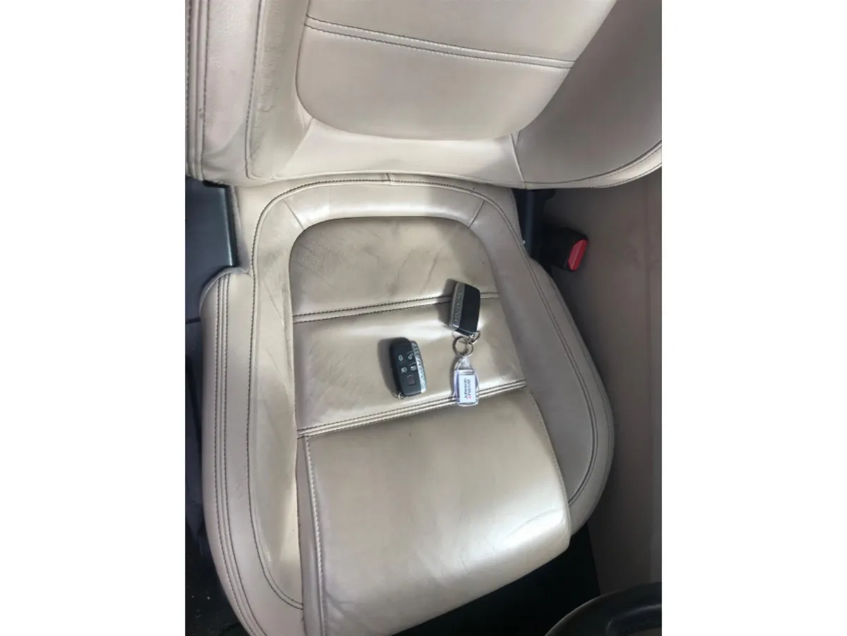 Jaguar XE MY 2.0 D PRESTIGE // 12 Month Warranty / - Image 5