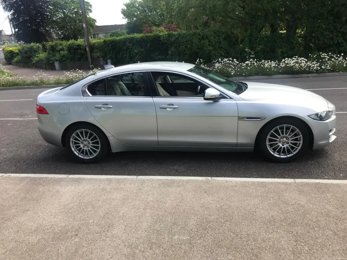 Jaguar XE MY 2.0 D PRESTIGE // 12 Month Warranty / - Image 6