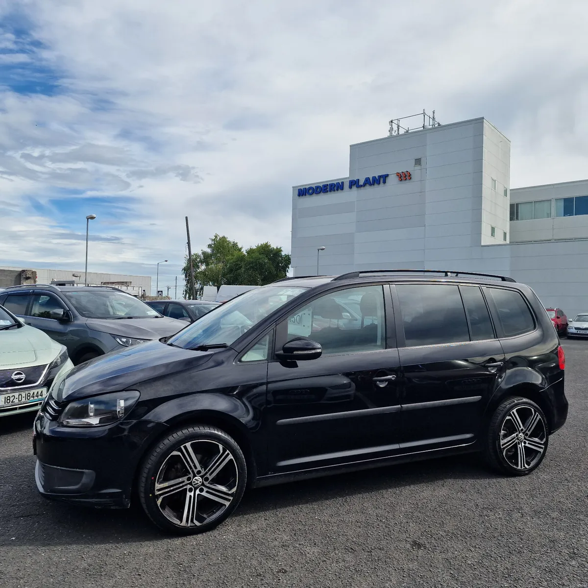 Volkswagen Touran 7 Seats Nct and Tax - Image 2