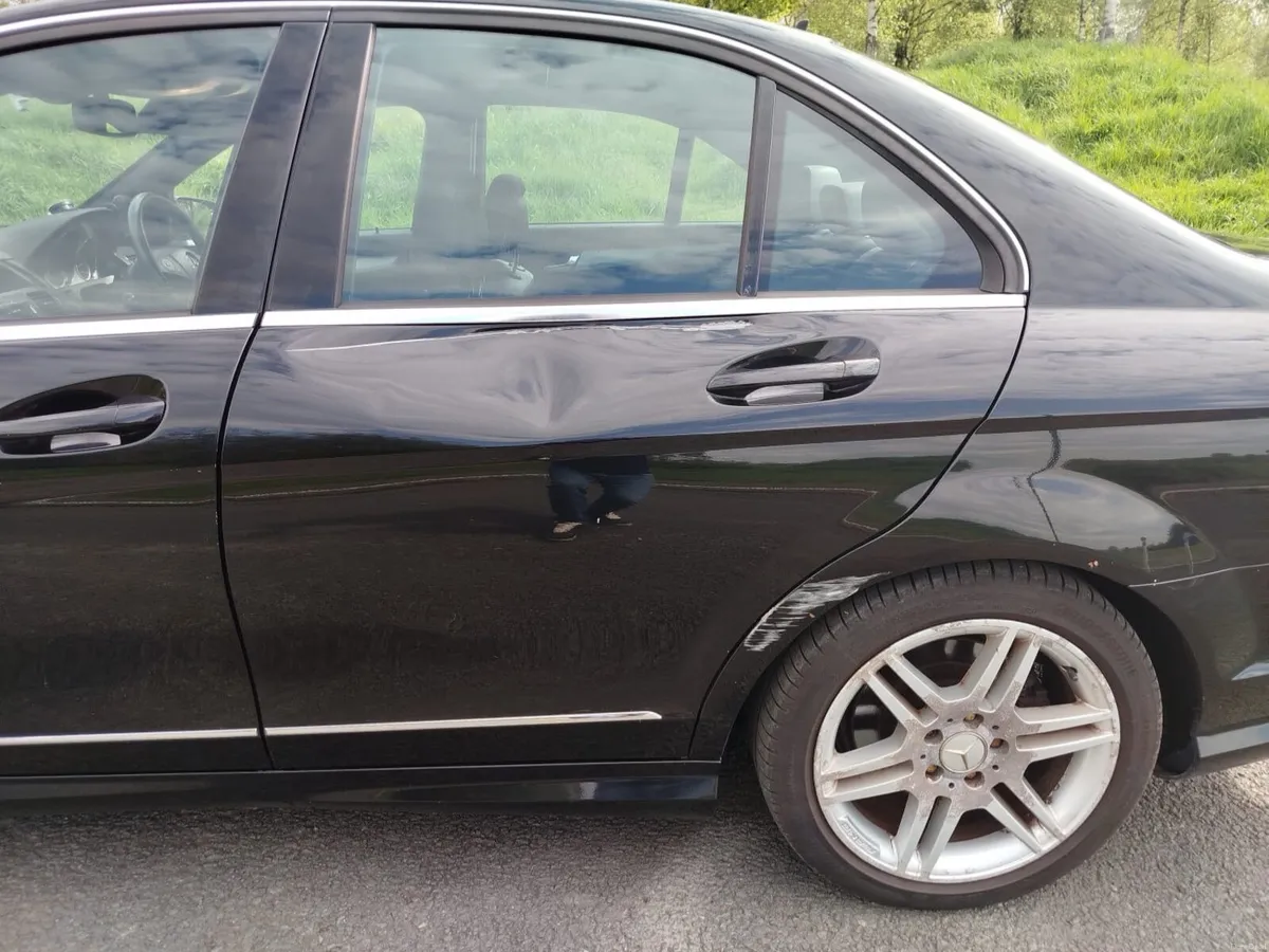 Mercedes-Benz C-Class 2009 - Image 4