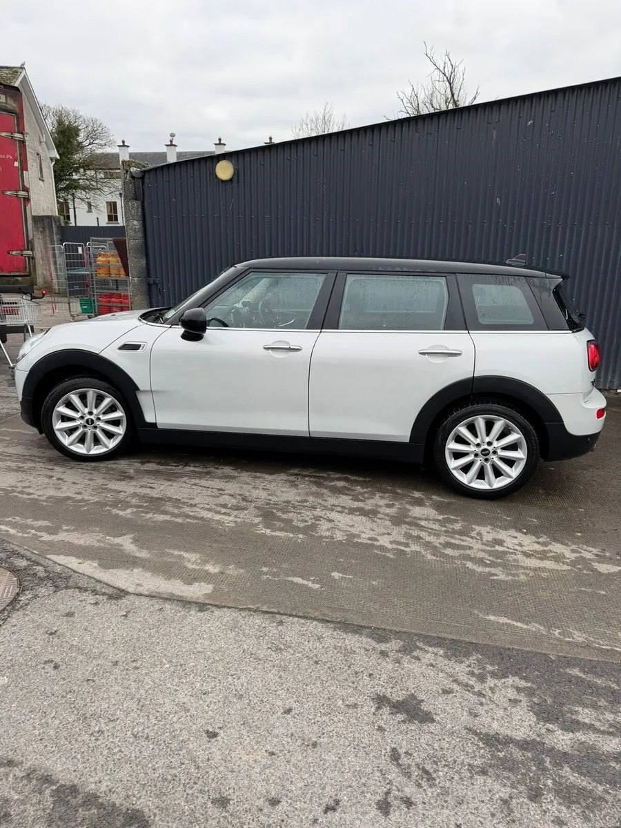 Mini Clubman - Image 2