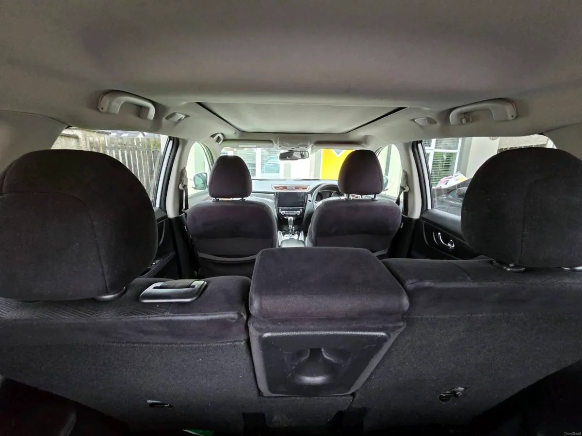 For Sale: 2017 Nissan X-Trail 1.6 Diesel Automatic - Image 2