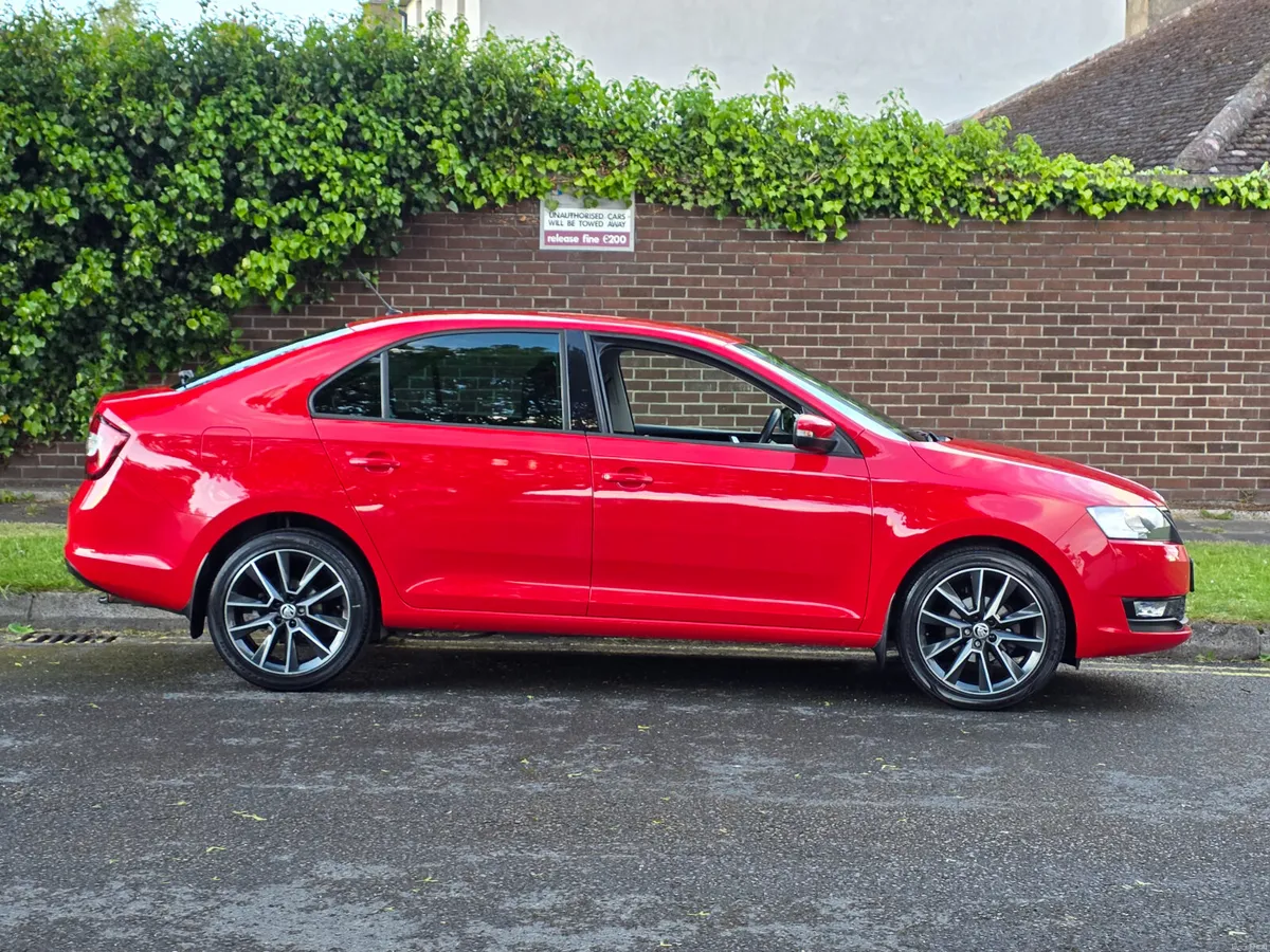 Skoda Rapid Sport Petrol Manual *Immaculate* 2018 - Image 6