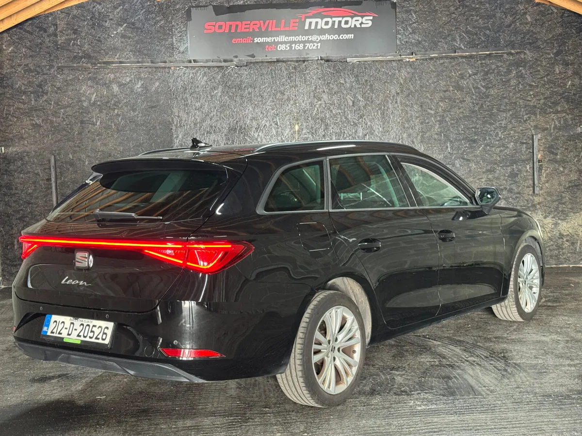 SEAT LEON ESTATE “128,000KMS” MANUAL 2021 - Image 4