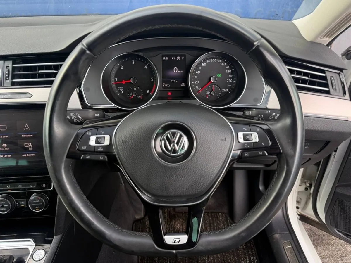 Volkswagen Passat HIGHLINE R-LINE PACK 2.0 TDI AUT - Image 4