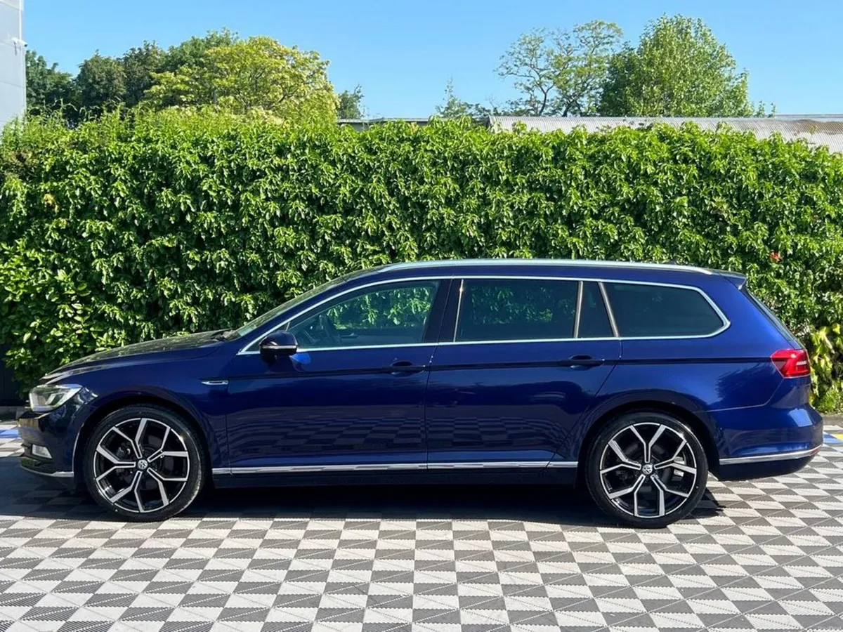 Volkswagen Passat HIGHLINE R-LINE PACK VARIANT 2.0 - Image 3