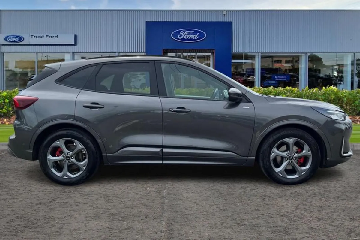 Ford Kuga ST-Line - Image 3