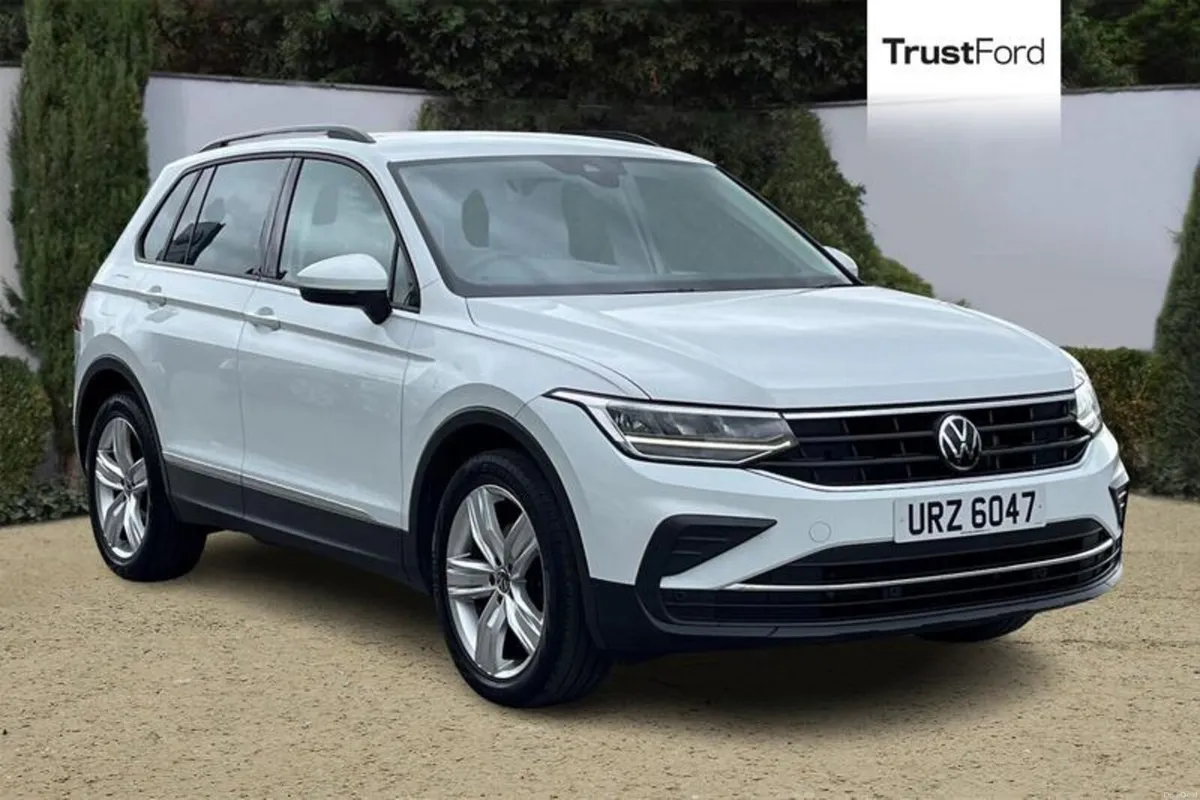 Volkswagen Tiguan Life - Image 1