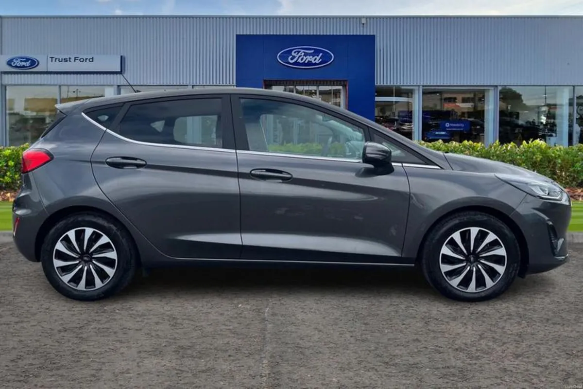 Ford Fiesta Titanium - Image 3