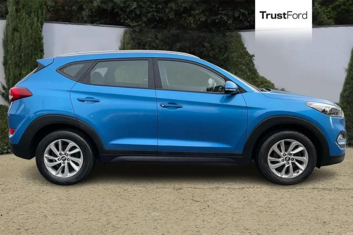 Hyundai Tucson SE - Image 3