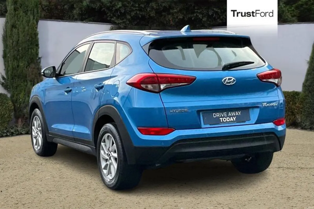 Hyundai Tucson SE - Image 2