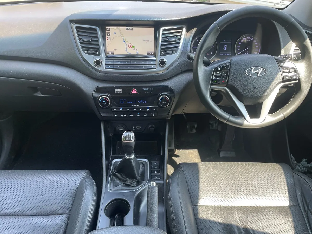 162 Hyundai Tucson Cdi Nct & Tax €4950 - Image 4